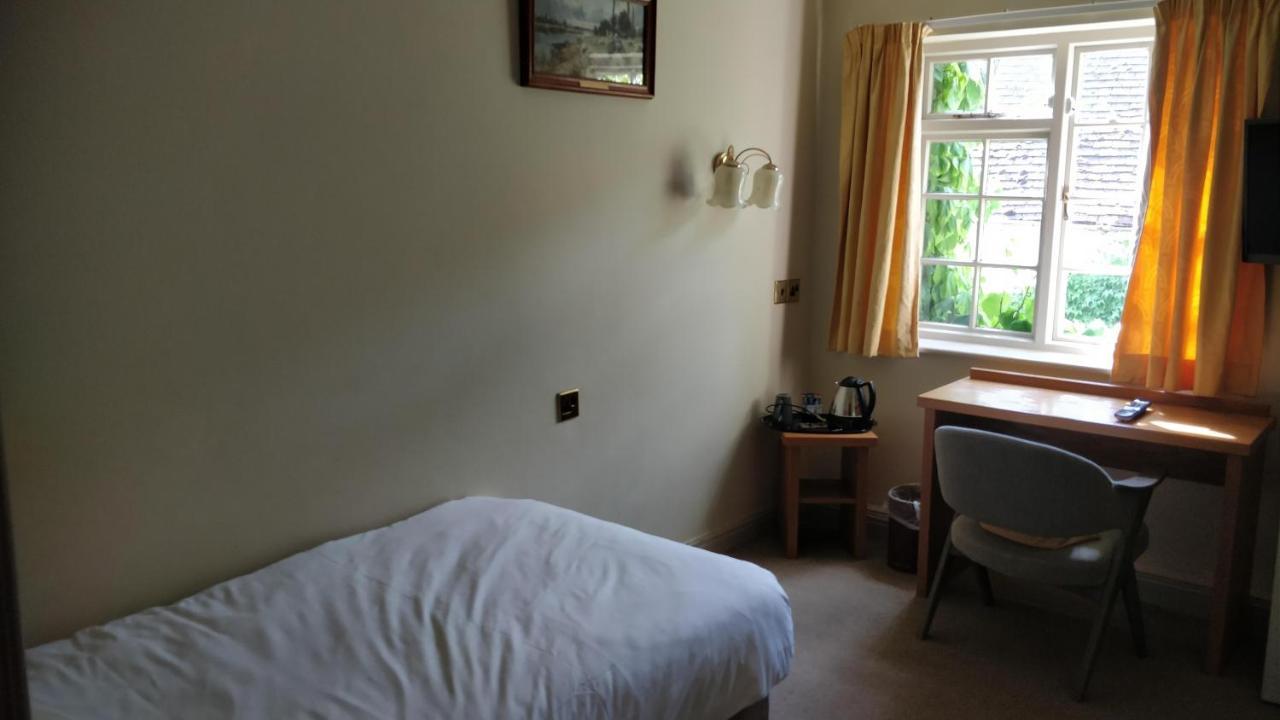 The Spread Eagle Hotel Тейм Экстерьер фото