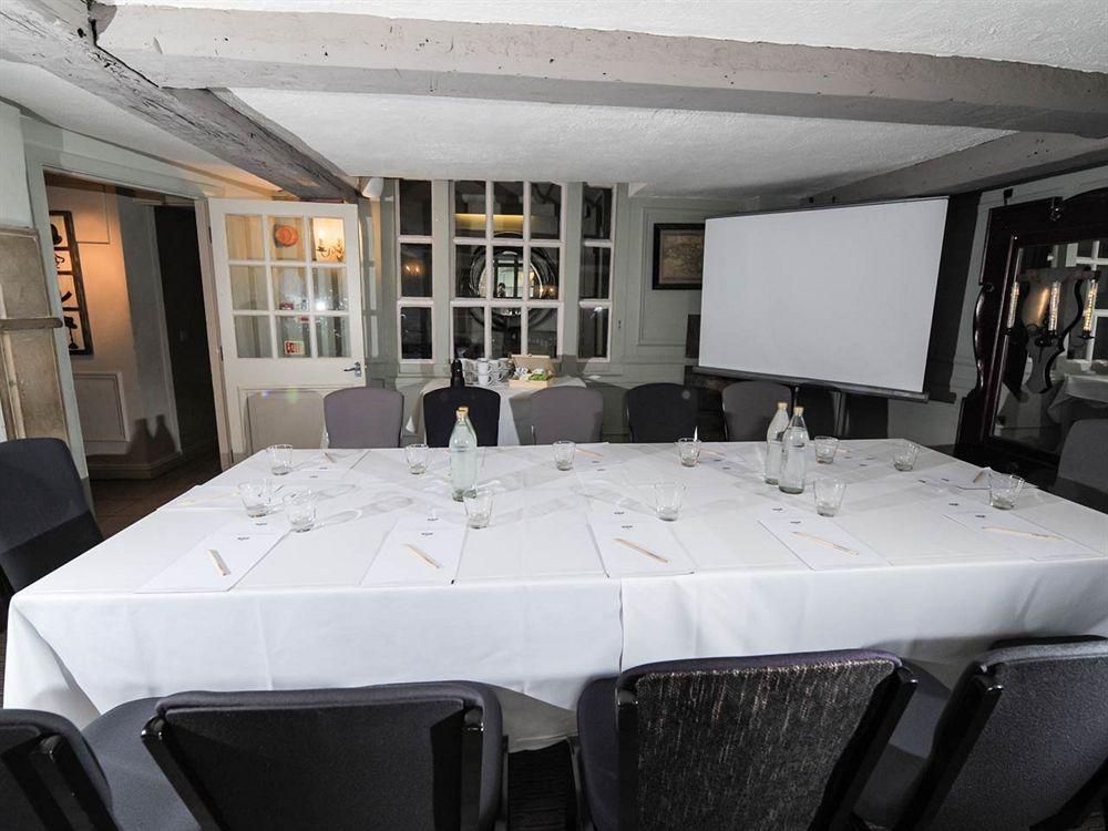 The Spread Eagle Hotel Тейм Экстерьер фото