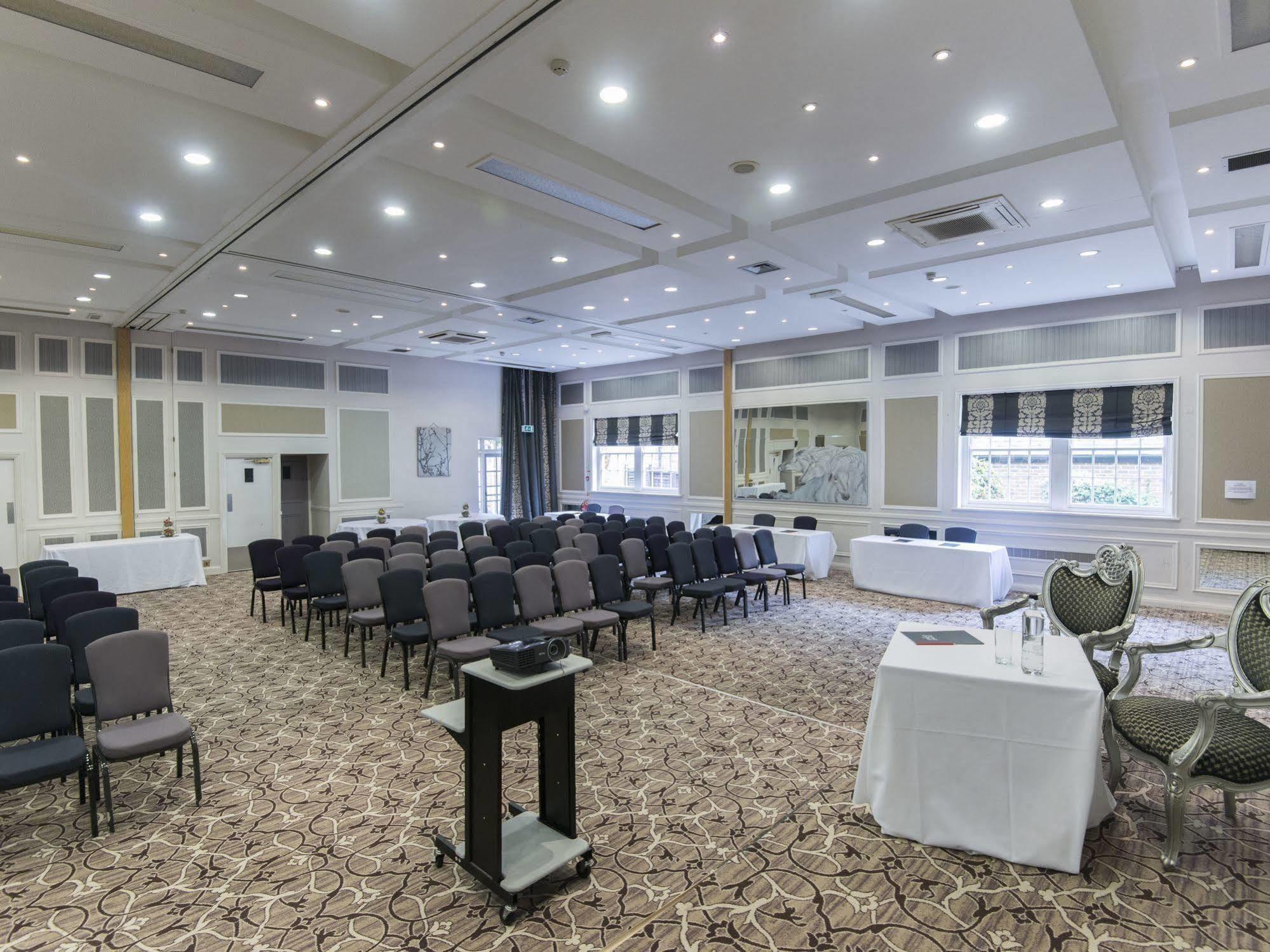 The Spread Eagle Hotel Тейм Экстерьер фото
