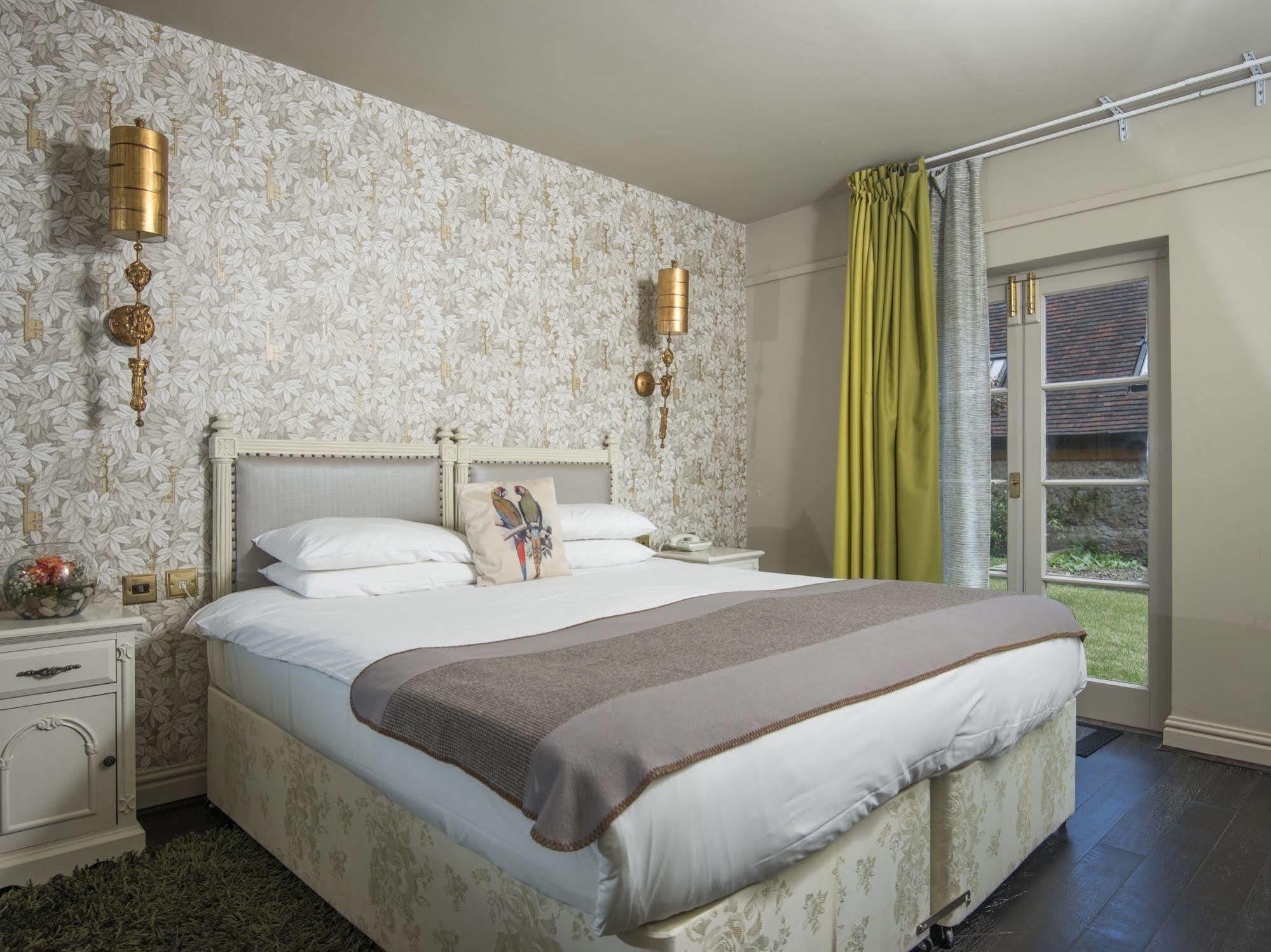The Spread Eagle Hotel Тейм Экстерьер фото