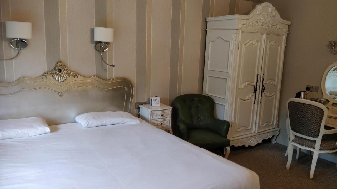 The Spread Eagle Hotel Тейм Экстерьер фото